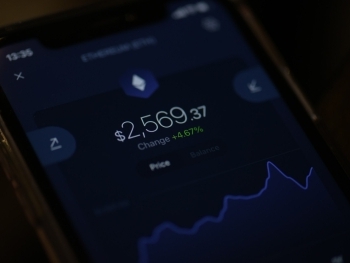 The Role of Public and Private Keys in Blockchain Transactions blog image